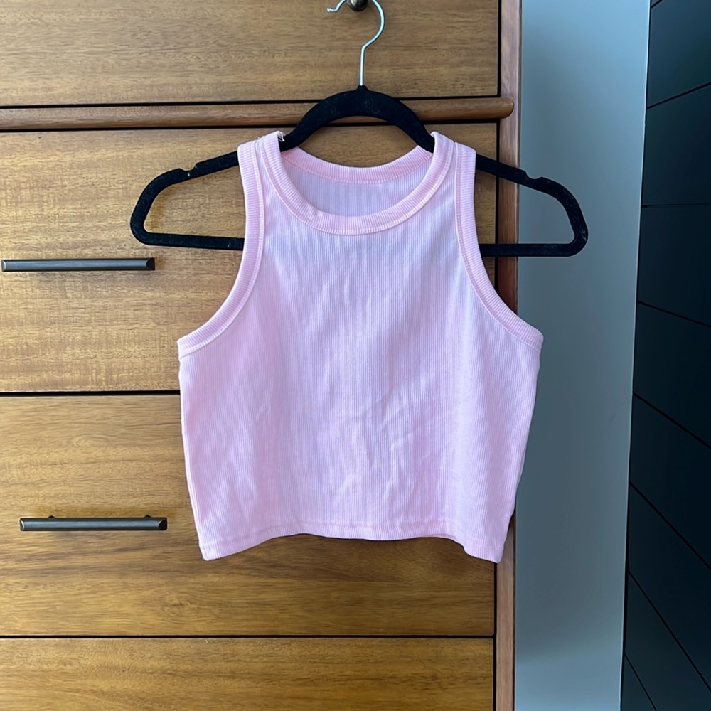Baby pink crop tank